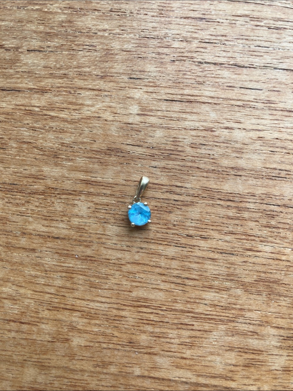 Micheal Hill Blue Topaz Round Gemstone Pendant 14K gold.
